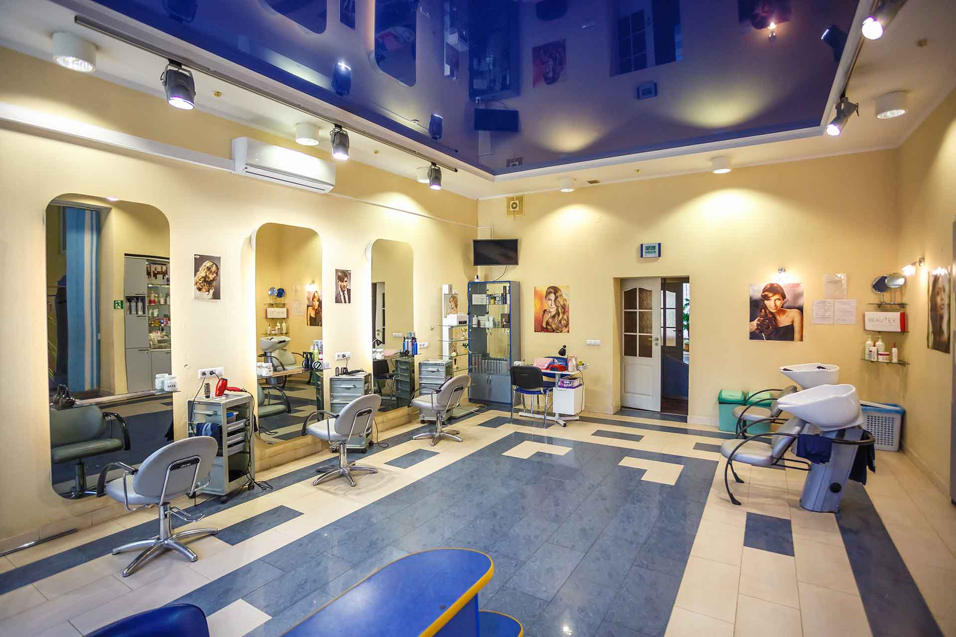 Reforma peluquería y barbería